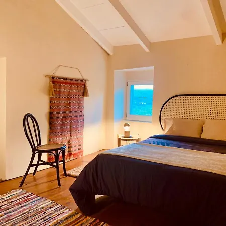 Casa Ruiva no Oeste (Portugal West Coast) *